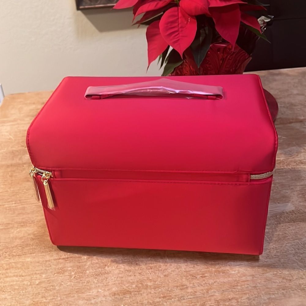 Beauty Case  - Picture 3 of 4